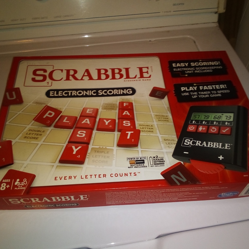 Scrabble (with electronic scorer ) full game